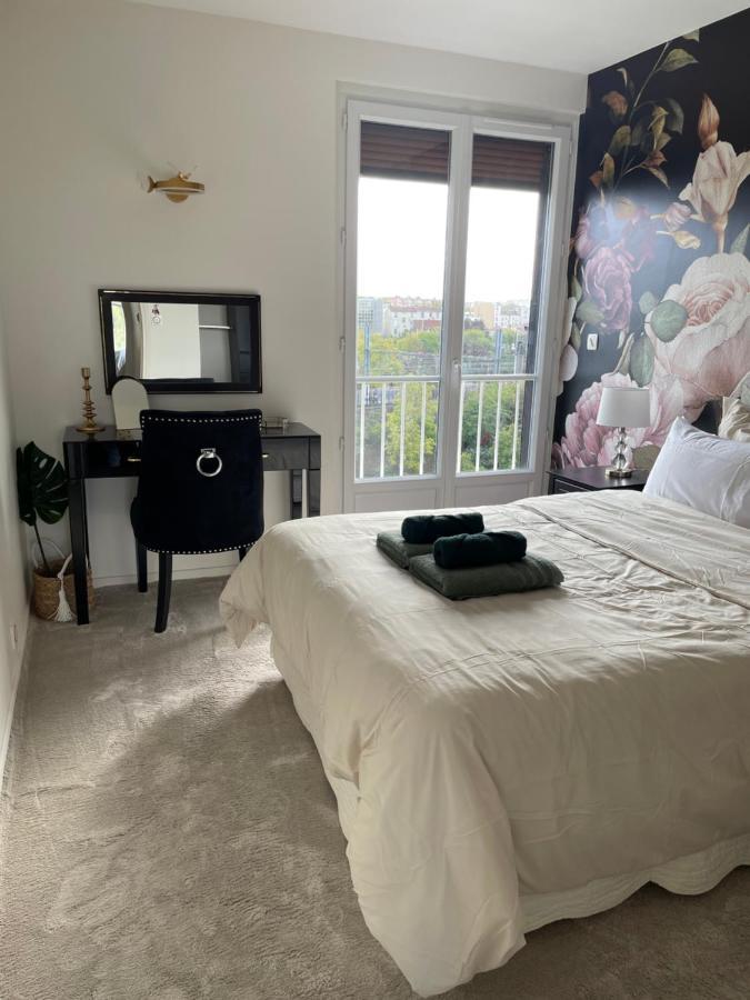 Rose Blossom Apartment In Paris ヴァンヴ エクステリア 写真